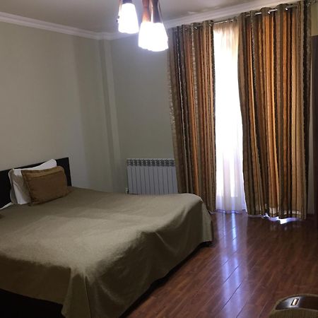 Hotel Central Джермук Экстерьер фото
