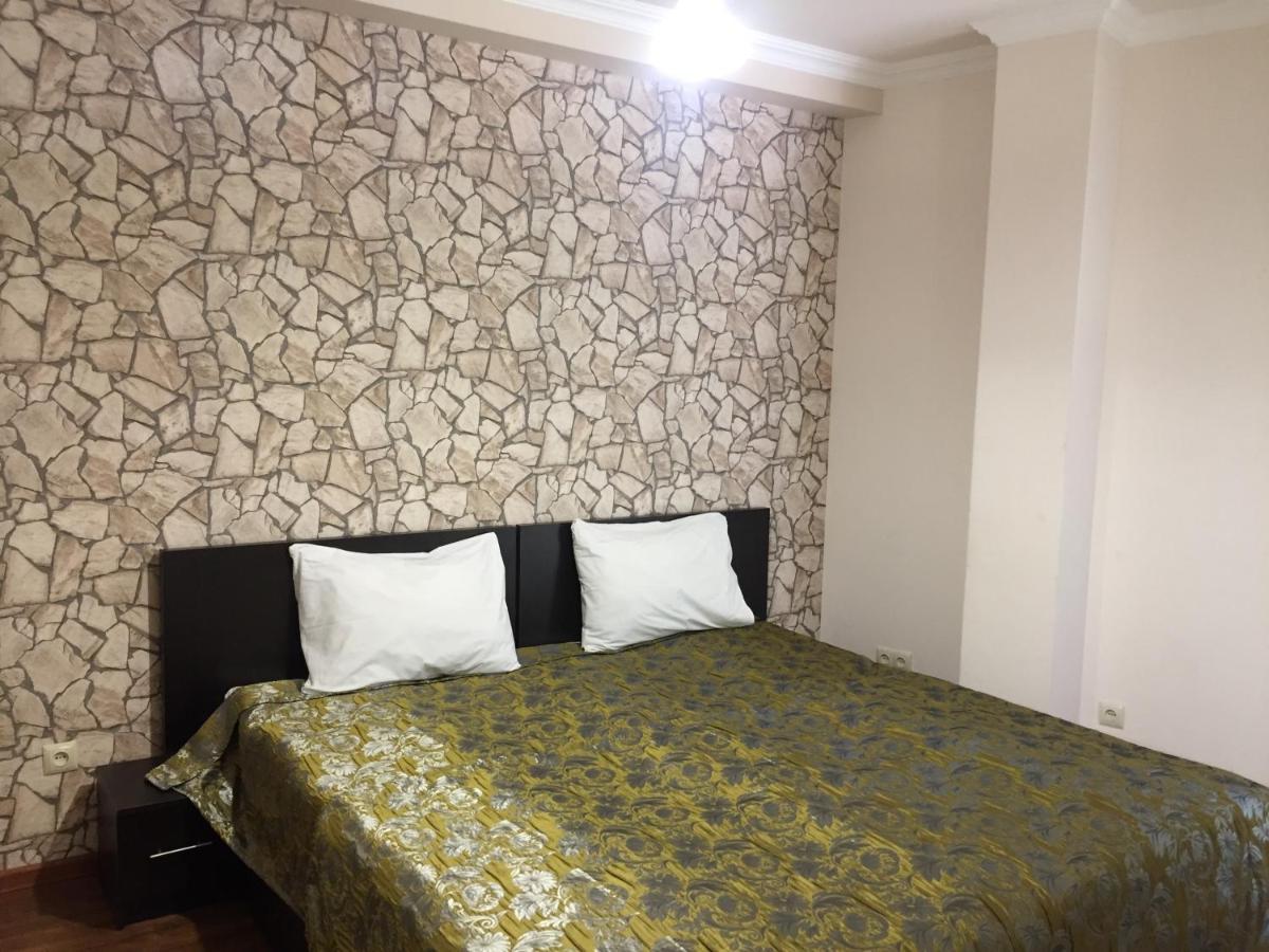 Hotel Central Джермук Экстерьер фото