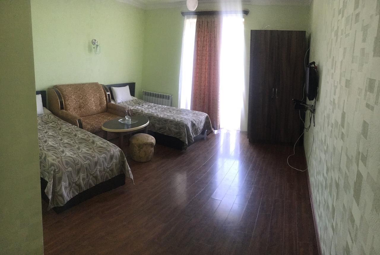 Hotel Central Джермук Экстерьер фото
